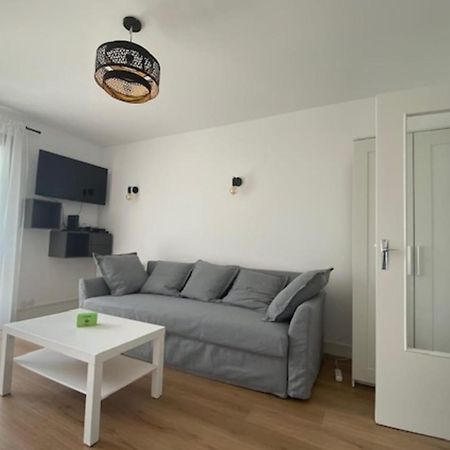 Beautiful Flat For 4 Very Closed To The Beach Cabourg Exterior photo